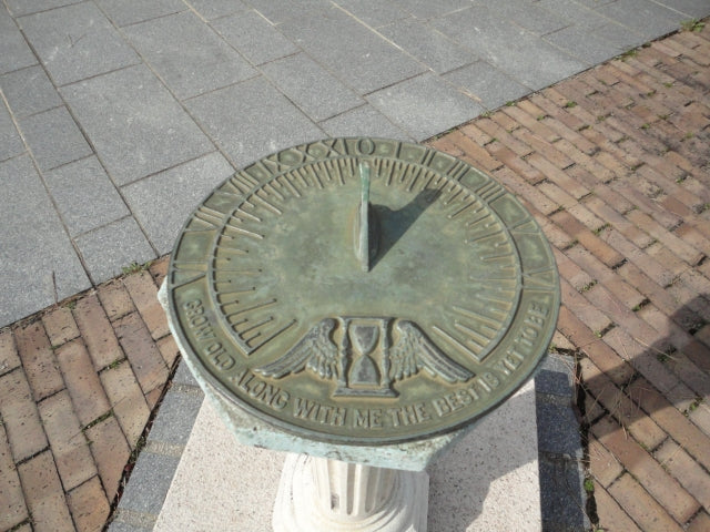 日時計とは?種類からその歴史まで詳しく解説