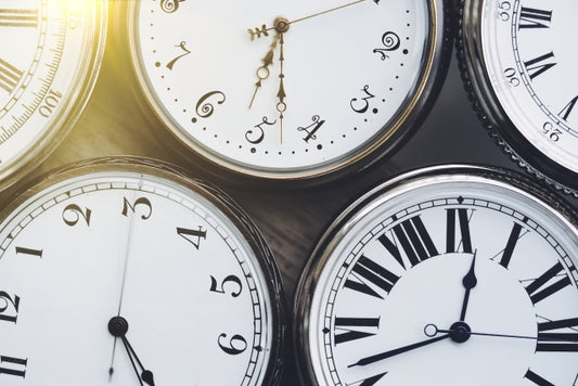 時間の正体とは何か？哲学で語られる時間の定義について詳しく解説